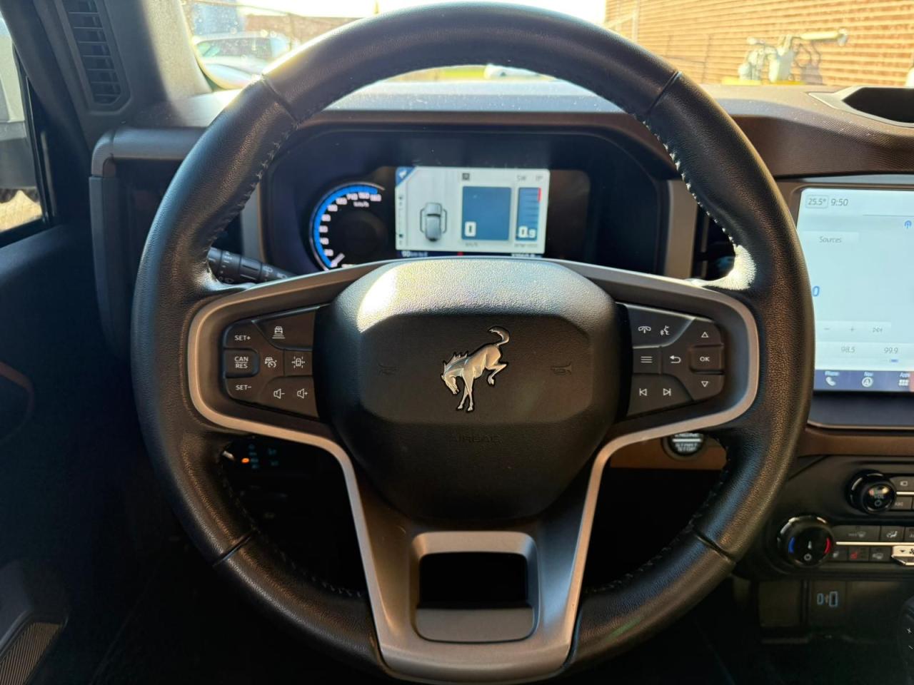 2022 Ford Bronco Outer Banks - Photo #12