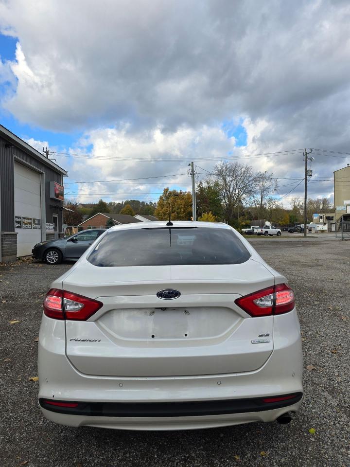 2015 Ford Fusion 4dr Sdn SE FWD - Photo #10