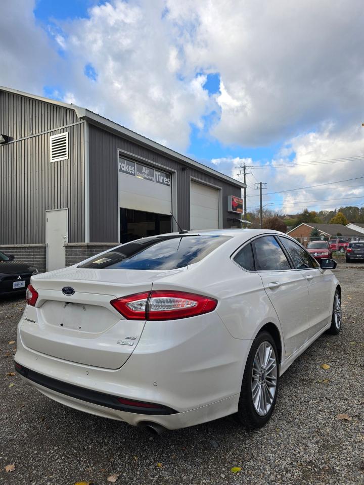 2015 Ford Fusion 4dr Sdn SE FWD - Photo #12