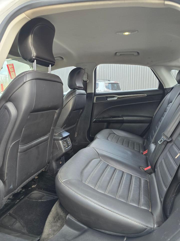 2015 Ford Fusion 4dr Sdn SE FWD - Photo #14