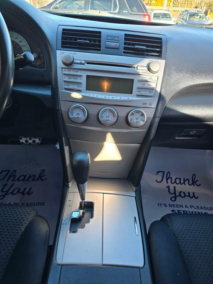 2010 Toyota Camry SE - Photo #12