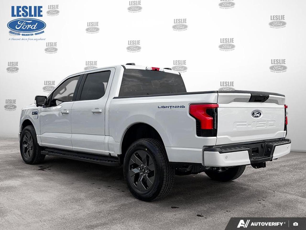 2025 Ford F-150 Lightning Flash Crew Cab 4x4 Photo3