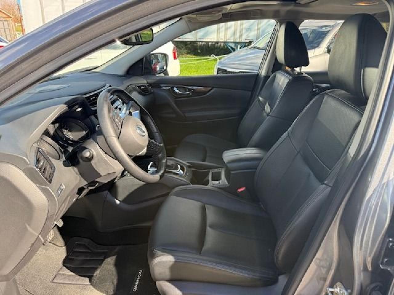 2023 Nissan Qashqai AWD SV CVT Photo3