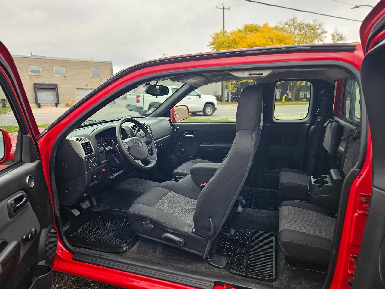 2011 GMC Canyon SLE w/1SA - Photo #9