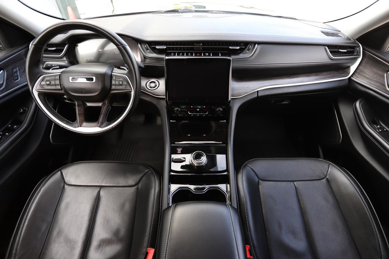 2022 Jeep Grand Cherokee LIMITED 4X4 Photo5