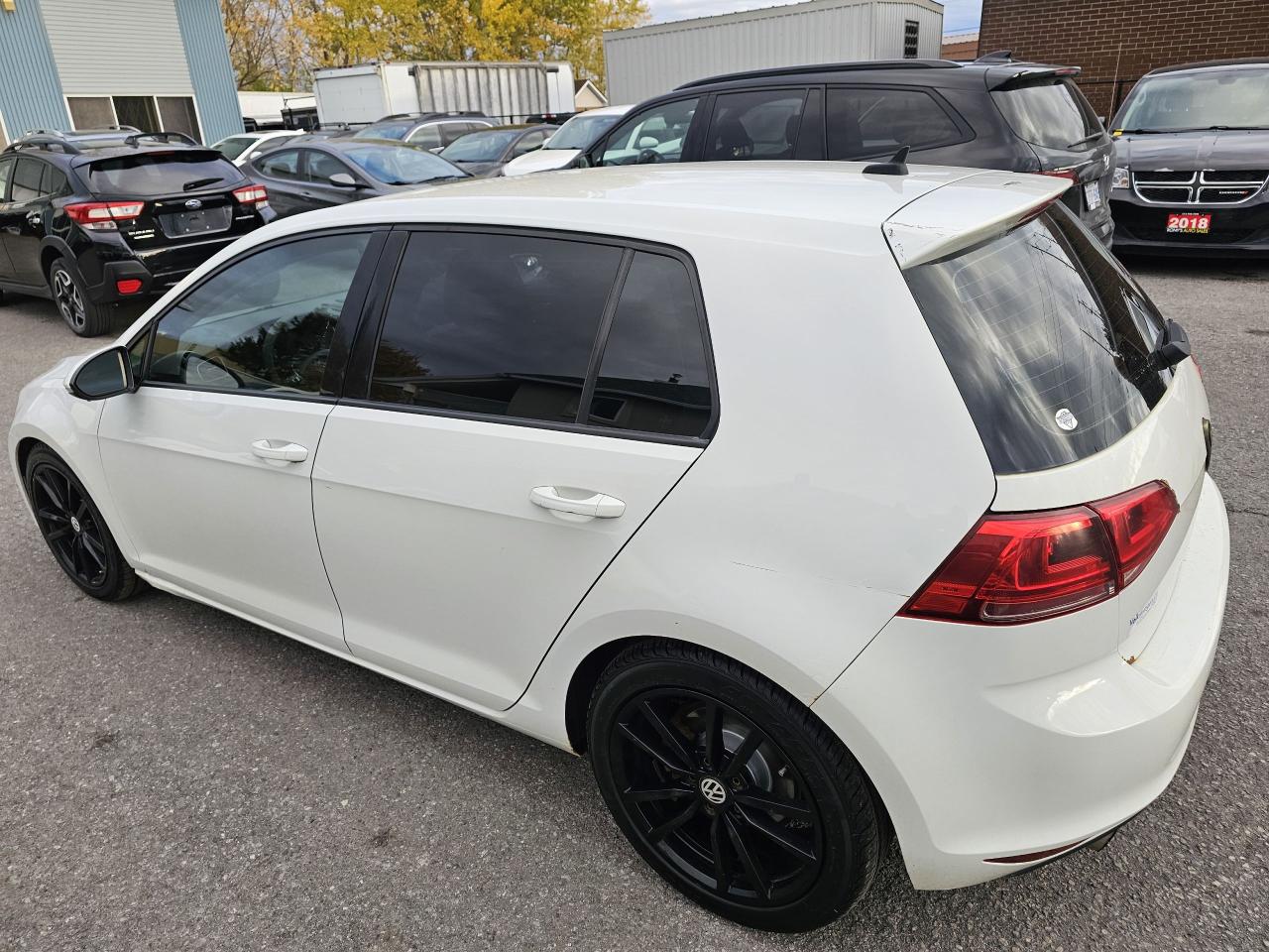 2016 Volkswagen Golf 5dr HB Auto 1.8 TSI Trendline, Backup Camera, 218K - Photo #6