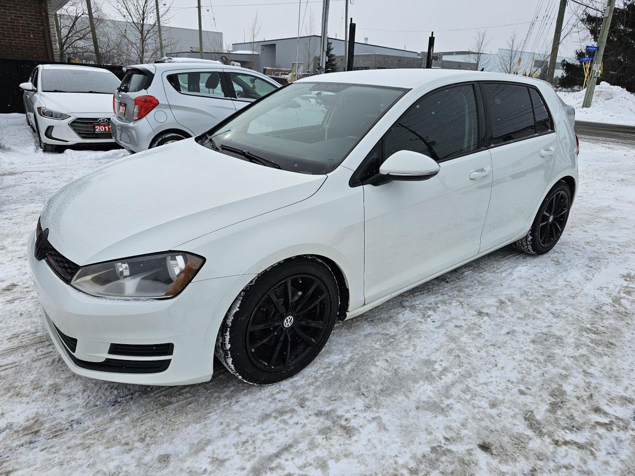 <p>RONYSAUTOSALES.COM</p><p>>>7900 + TAX + LICENSING>></p><p>>>COMES CERTIFIED IN ONTARIO OR QUEBEC>></p><p>AUTOMATIC, AIR CONDITION, REARVIEW CAMERA, BLUETOOTH, HEATED SEATS, POWER LOCKS, POWER WINDOWS, POWER MIRRORS, TINTED WINDOWS, ALLOY WHEELS, KEYLESS ENTRY, FEEL FREE TO VISIT OUR WEBSITE AT RONYSAUTOSALES.COM FOR A VARIETY OF VEHICLES, CONTACT INFORMATION AND DIRECTIONS&nbsp;</p>