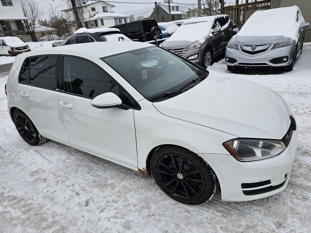 2016 Volkswagen Golf 5dr HB Auto 1.8 TSI Trendline, Backup Camera, 218K Photo