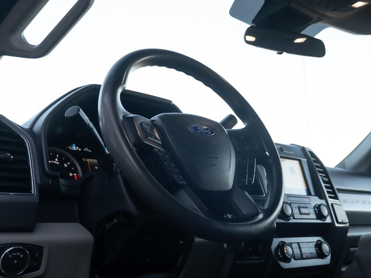 2022 Ford SUPER DUTY F-250 SRW XLT Photo13