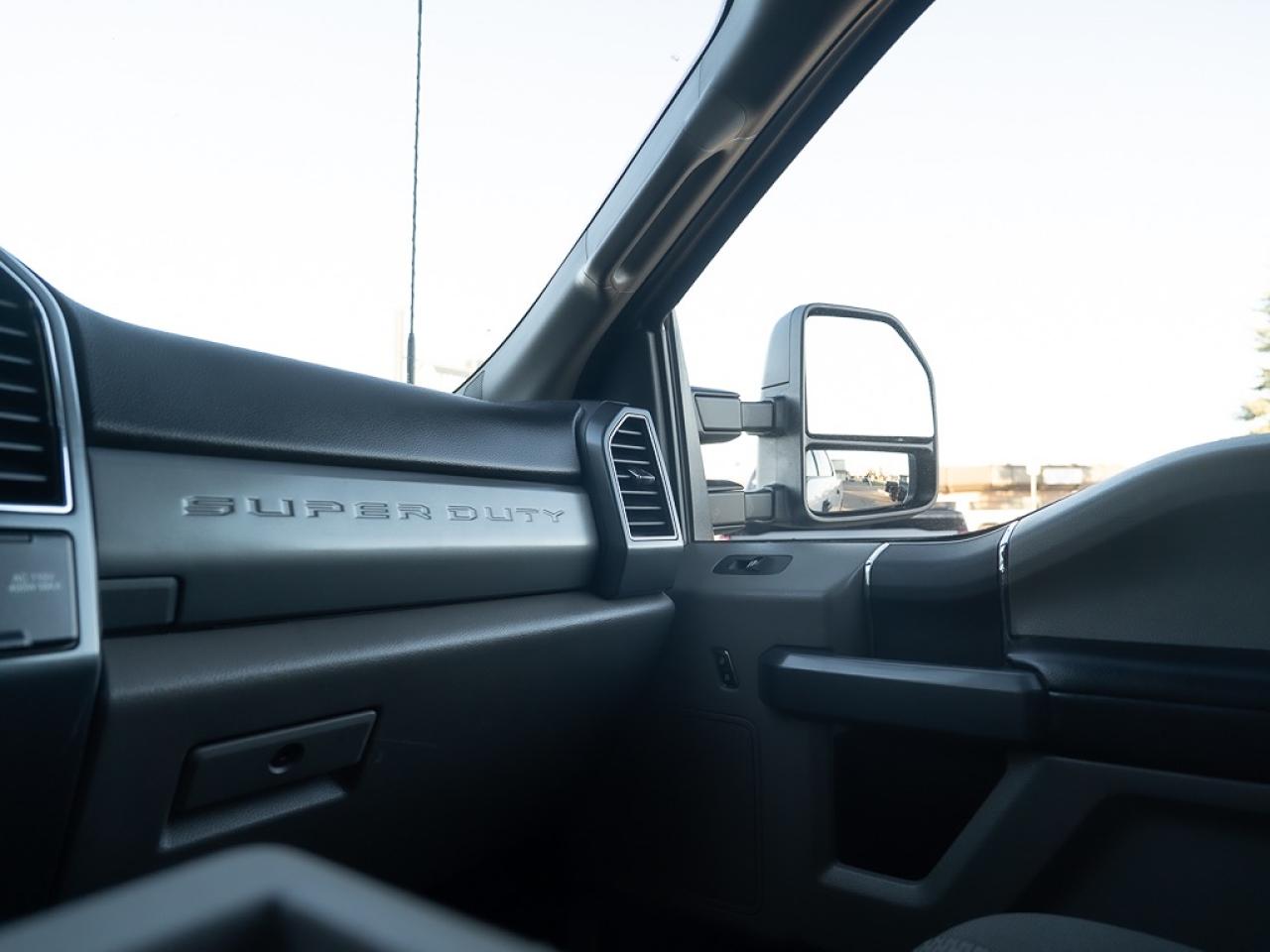 2022 Ford SUPER DUTY F-250 SRW XLT Photo37