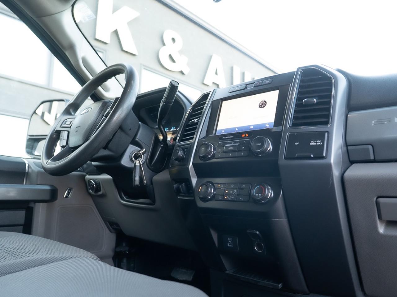 2022 Ford SUPER DUTY F-250 SRW XLT Photo44