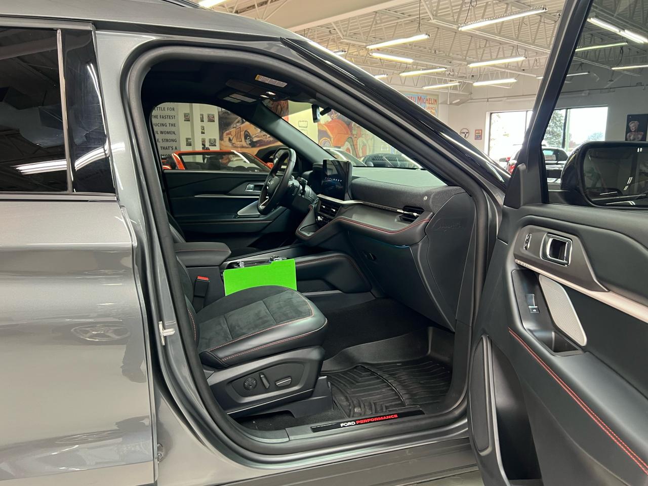 2025 Ford Explorer ST 4WD w/Blue Cruise Photo