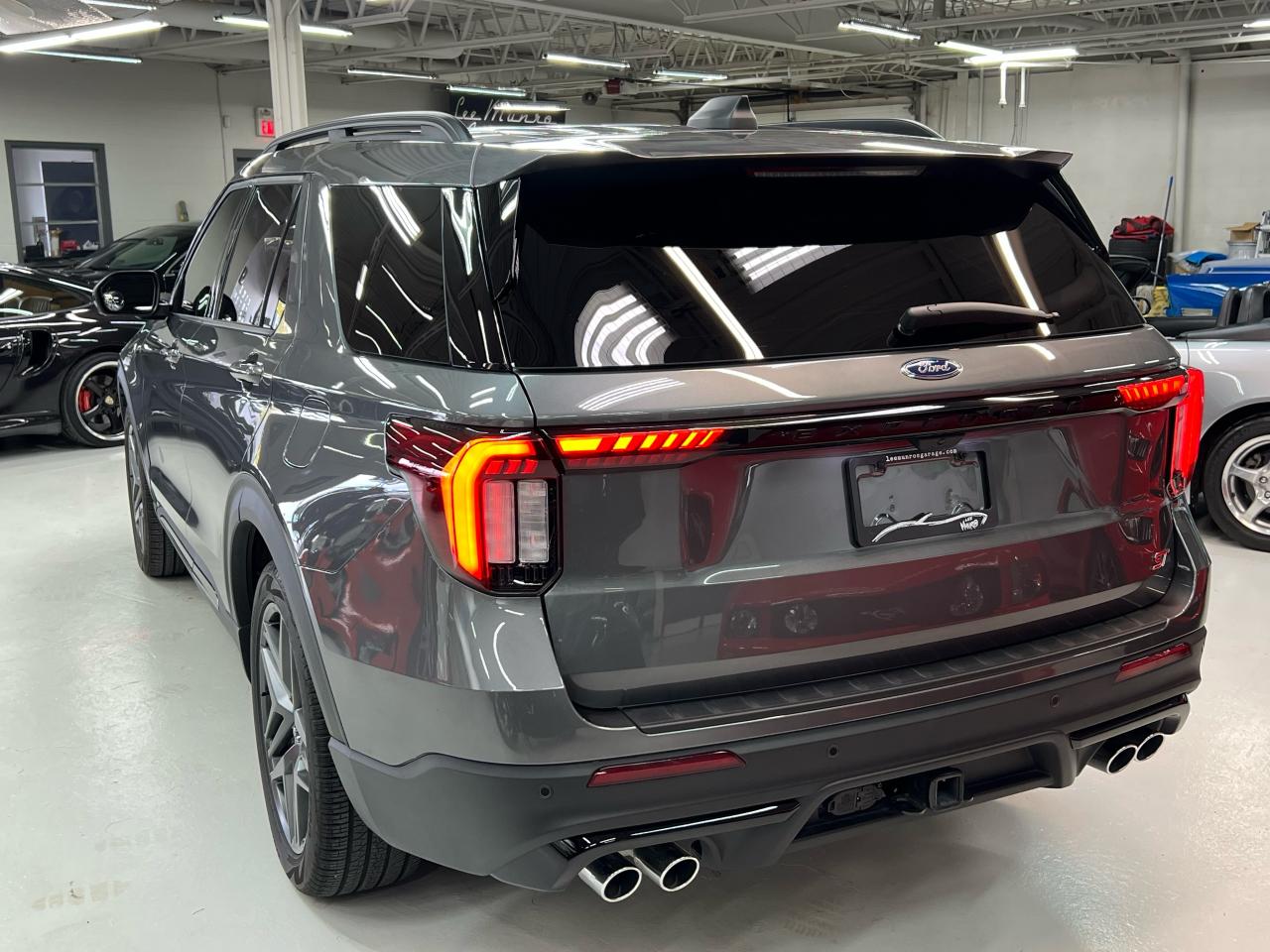 2025 Ford Explorer ST 4WD w/Blue Cruise Photo