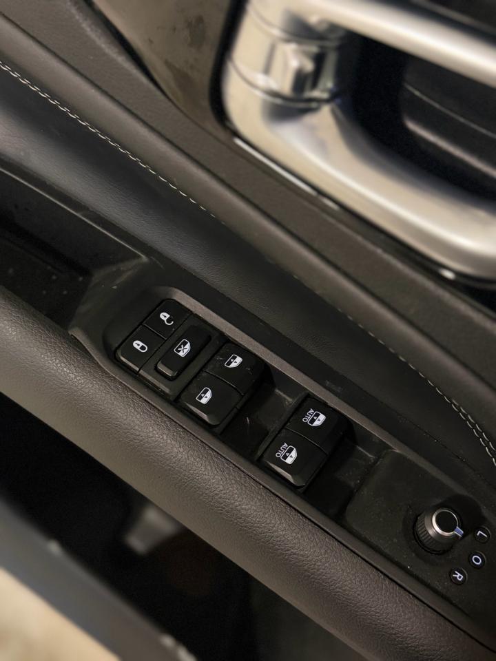 2023 Jeep Compass Altitude 4x4 Photo