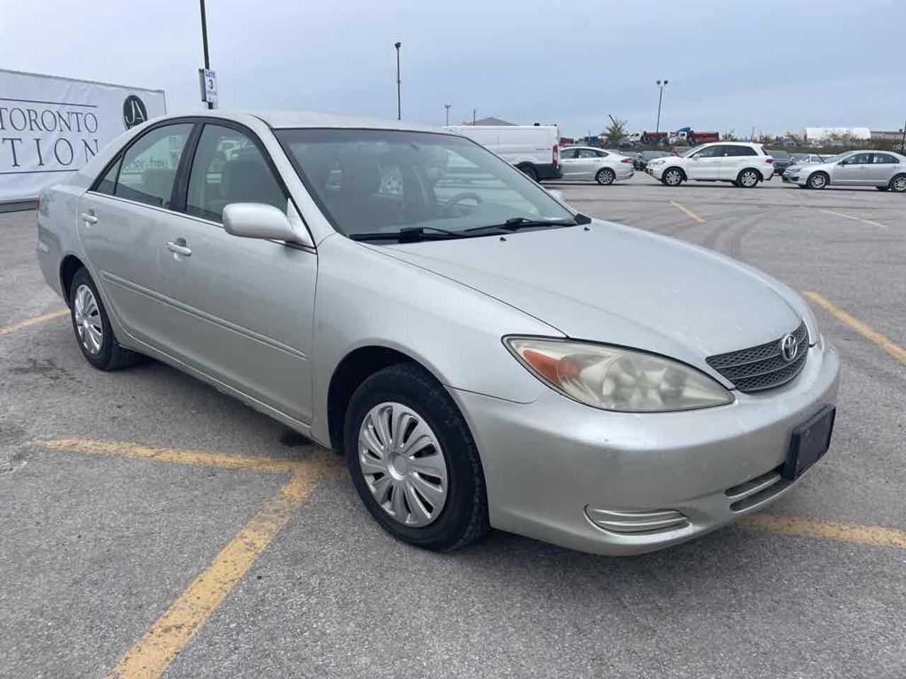 2002 Toyota Camry LE Photo