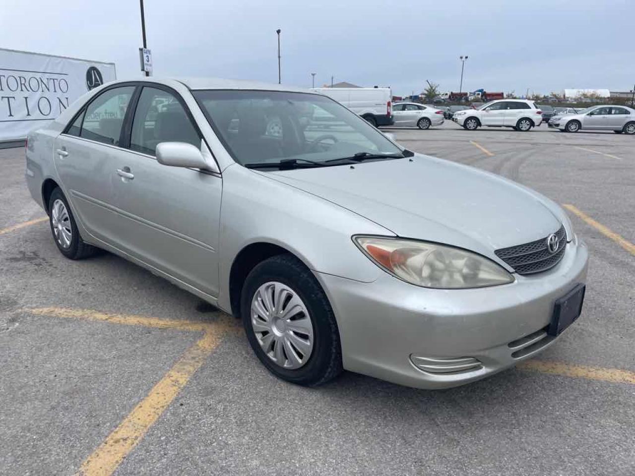 2002 Toyota Camry LE - Photo #3