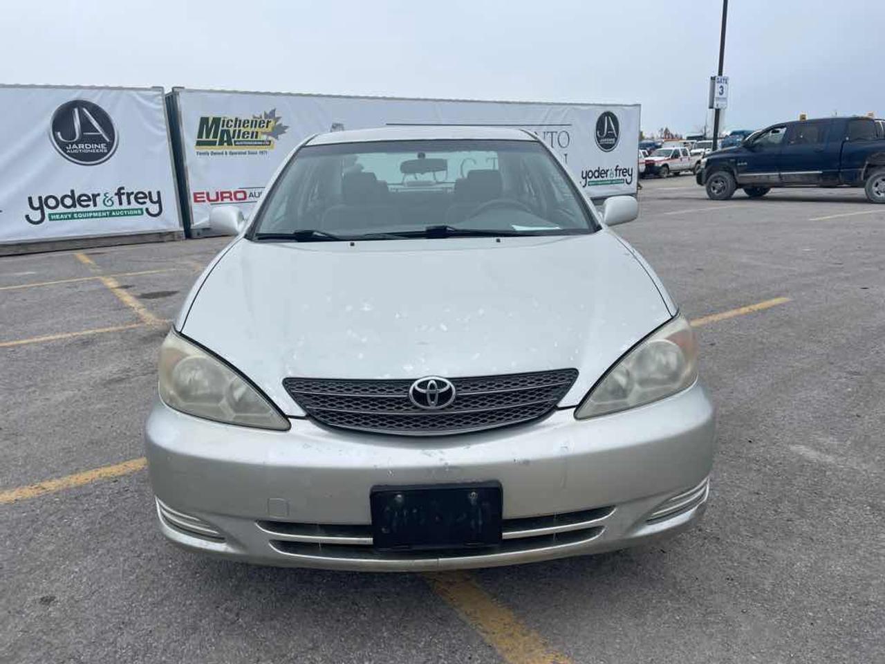 2002 Toyota Camry LE Photo5