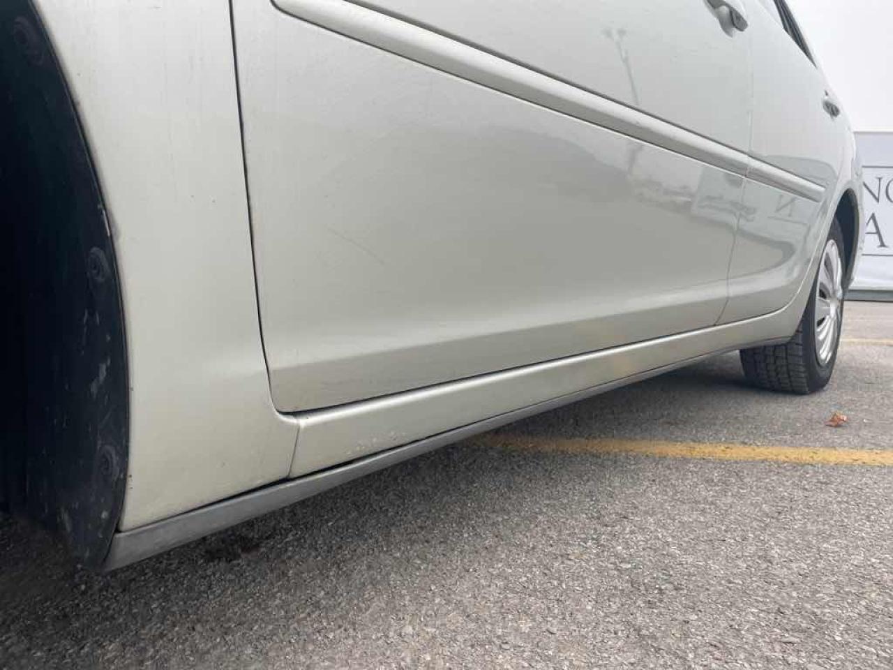 2002 Toyota Camry LE - Photo #15