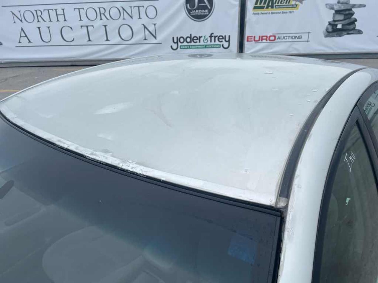 2002 Toyota Camry LE Photo