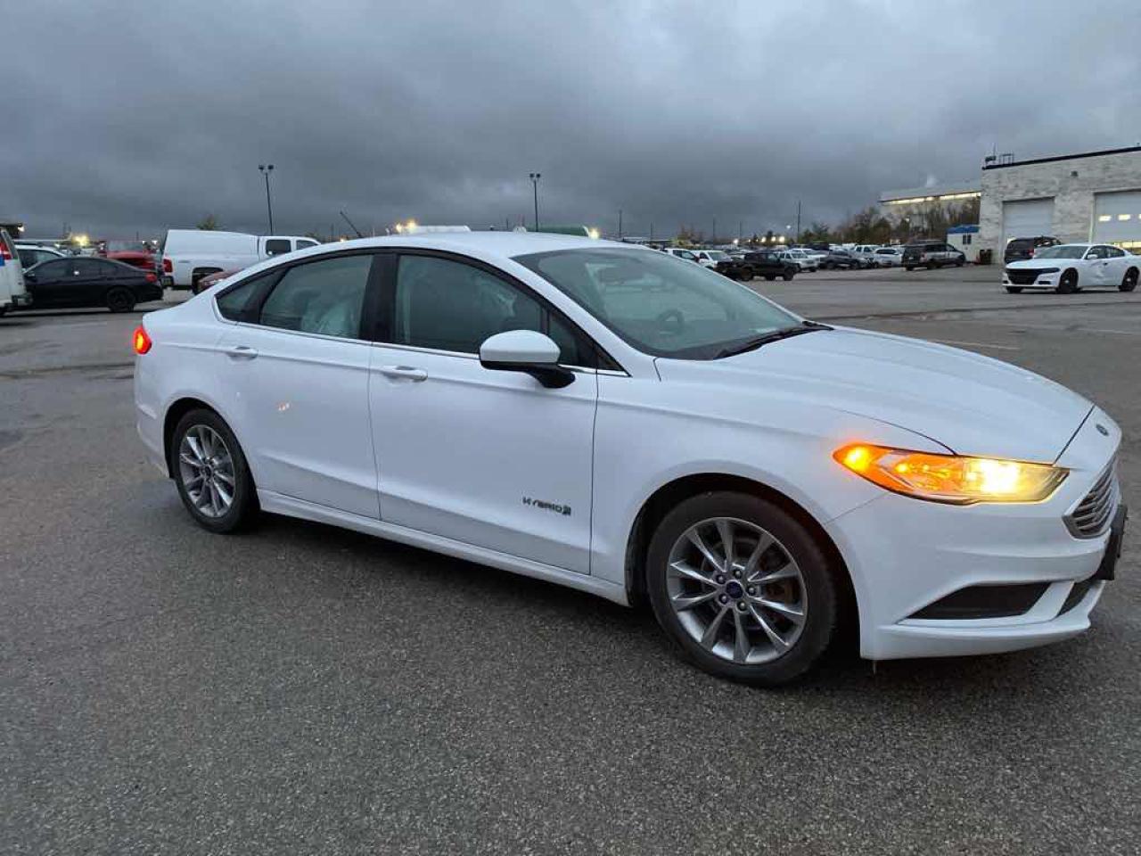 2017 Ford Fusion S Hybrid Photo2