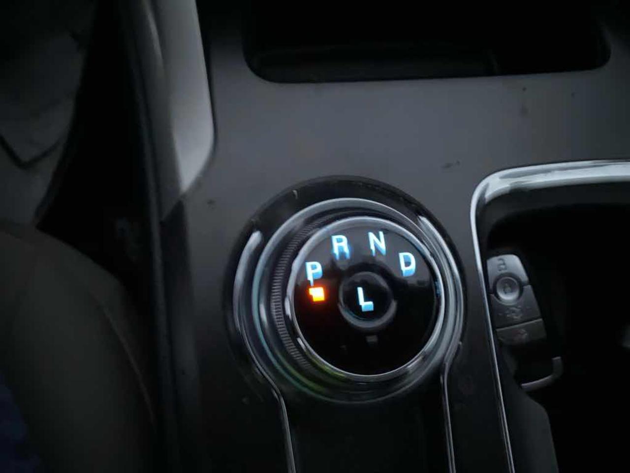2017 Ford Fusion S Hybrid Photo