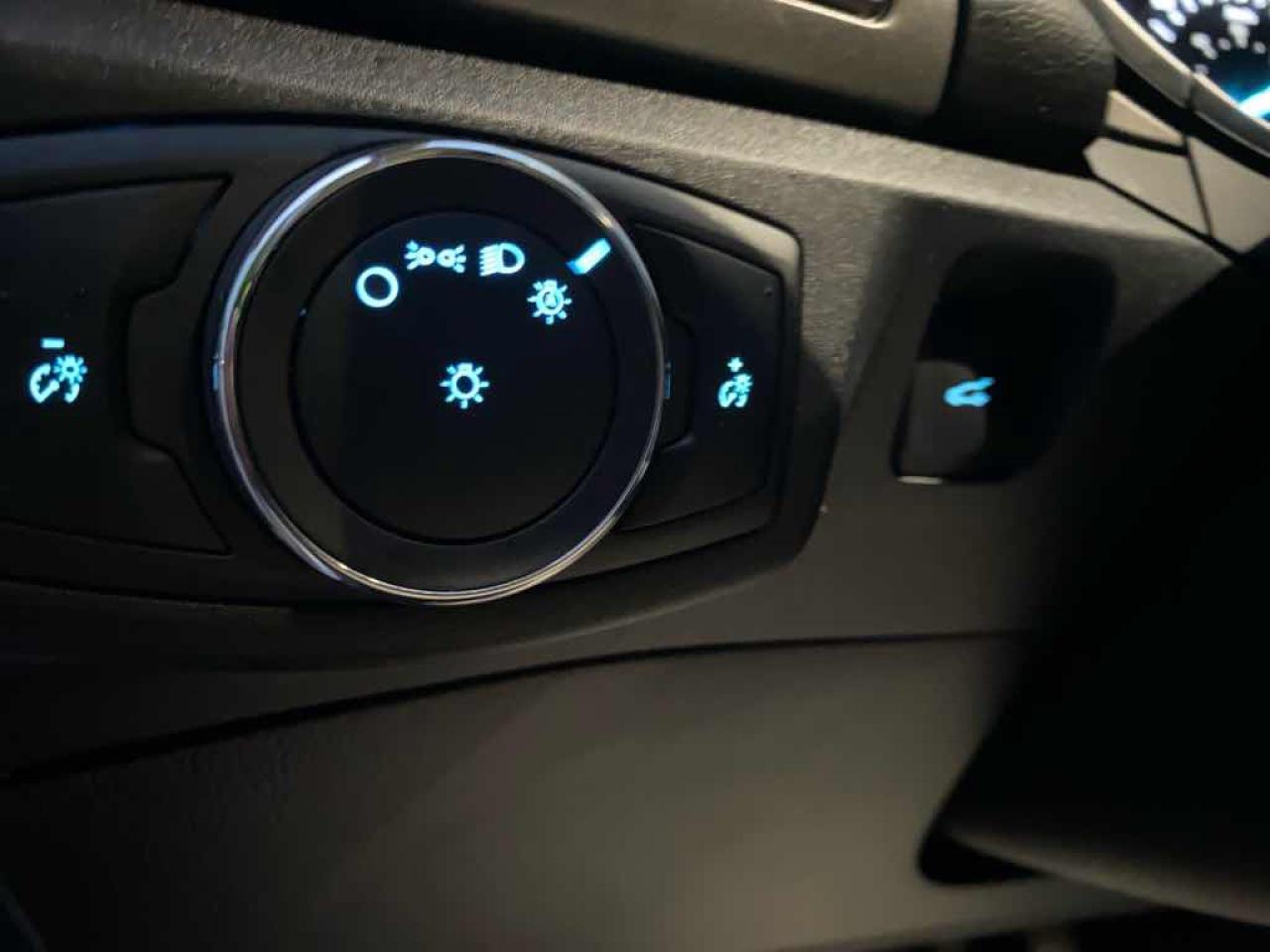 2017 Ford Fusion S Hybrid - Photo #20