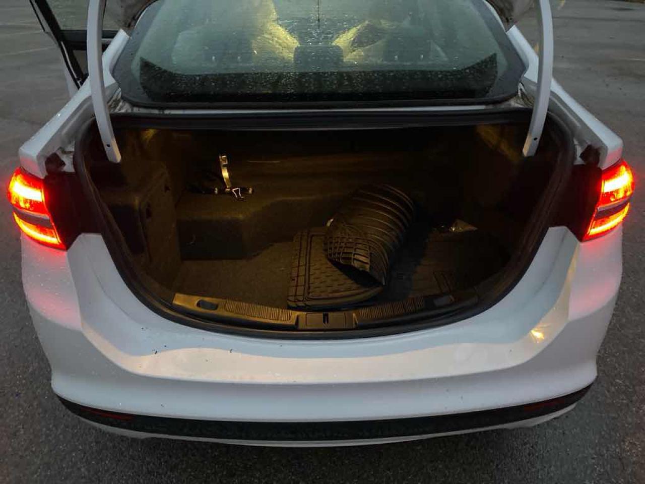 2017 Ford Fusion S Hybrid - Photo #21