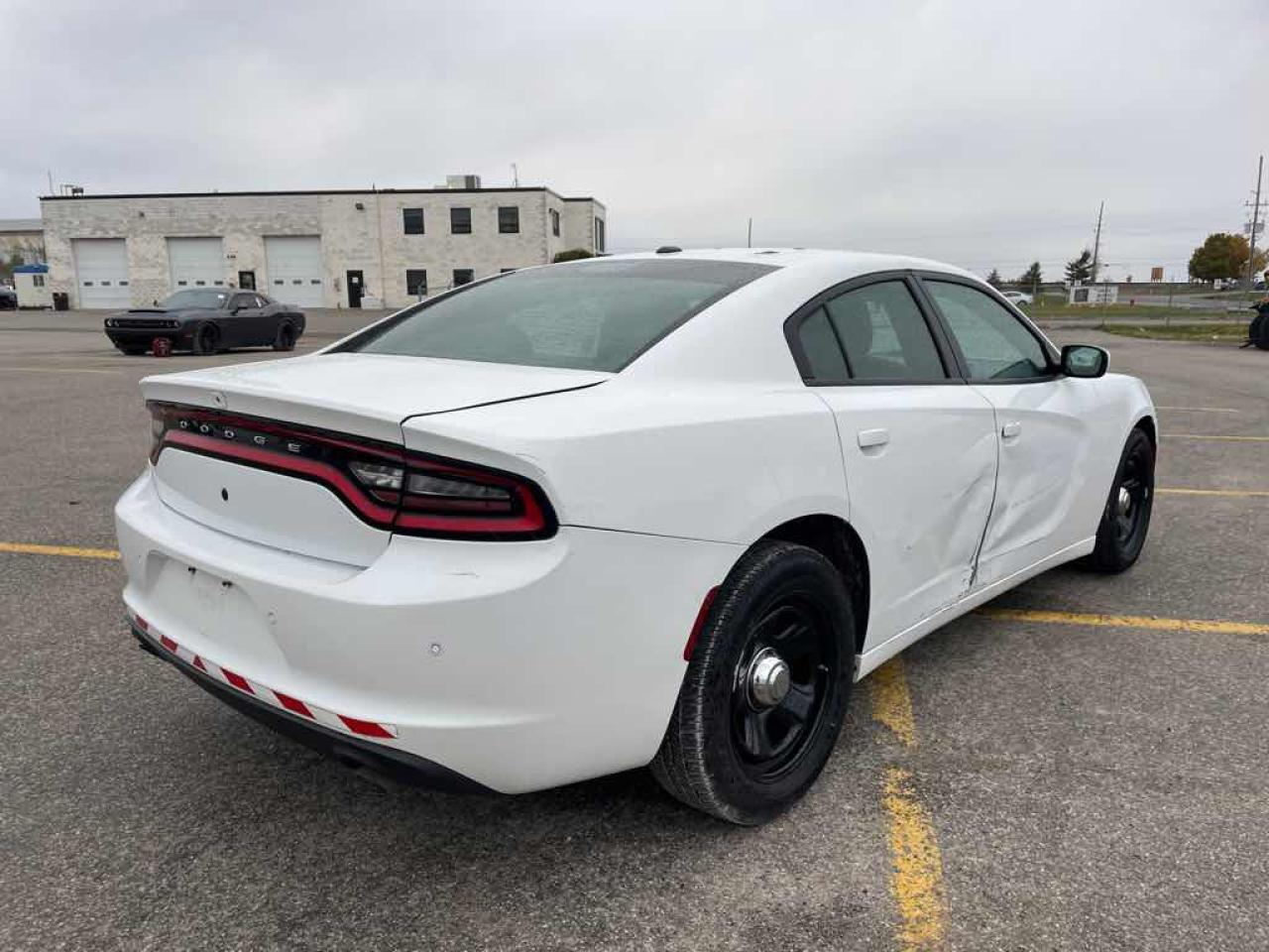 2019 Dodge Charger Police - Photo #4