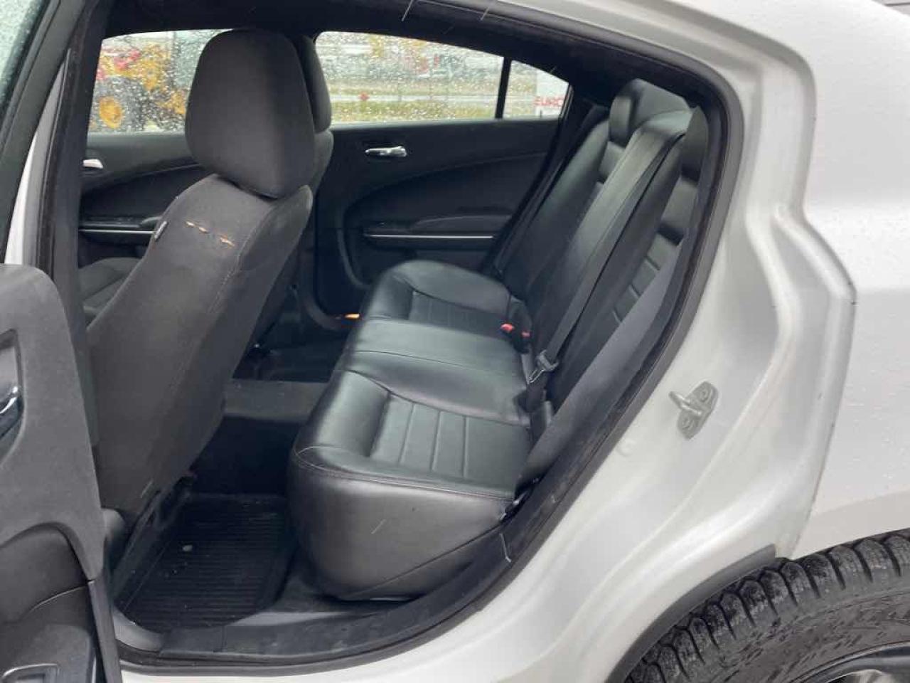 2019 Dodge Charger Police - Photo #12