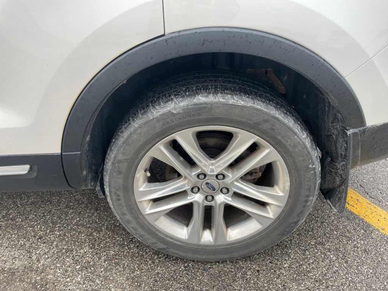 2017 Ford Explorer XLT - Photo #19