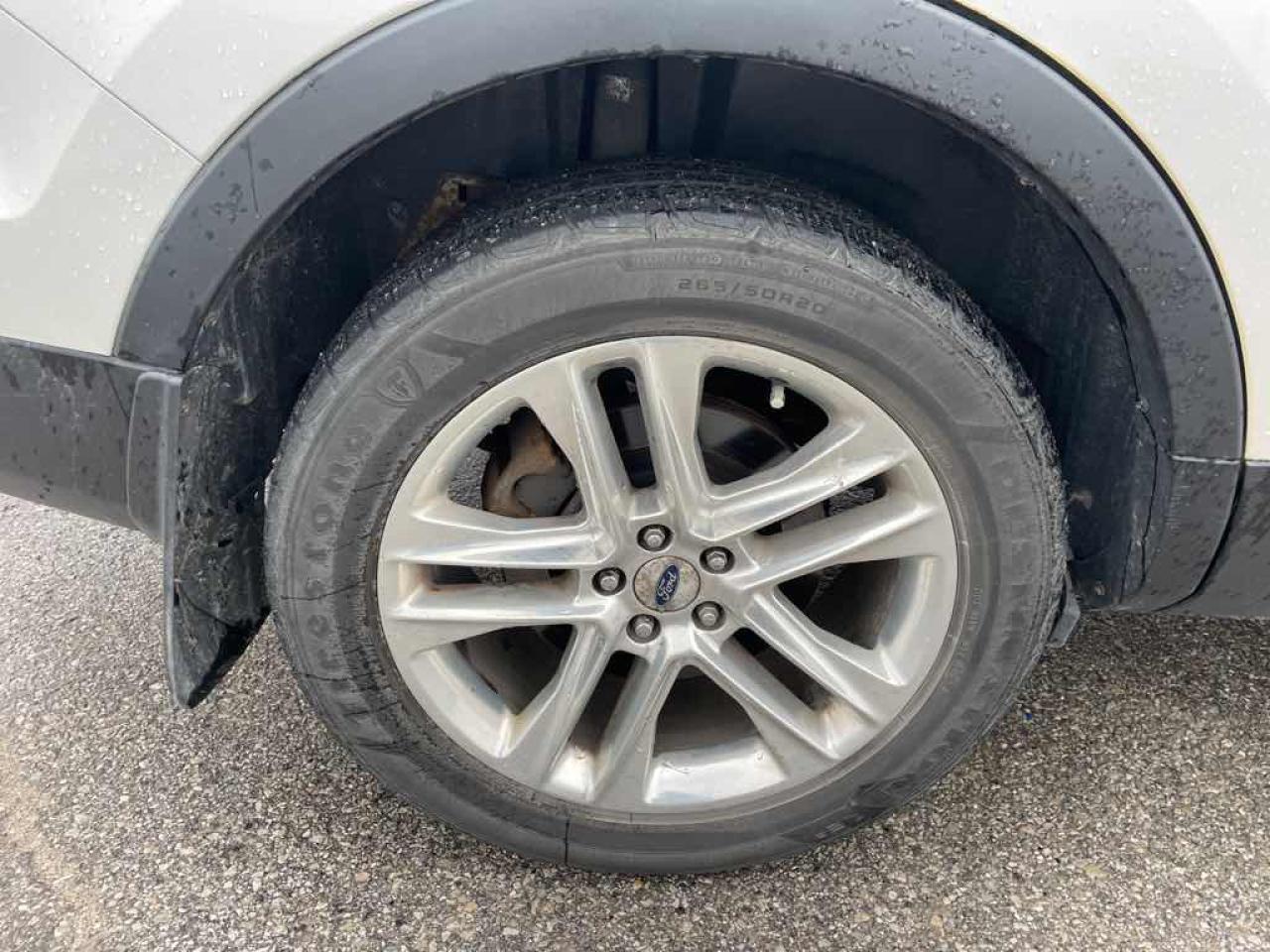 2017 Ford Explorer XLT - Photo #26