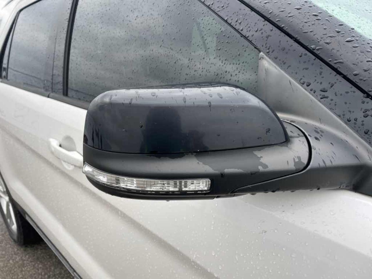 2017 Ford Explorer XLT Photo