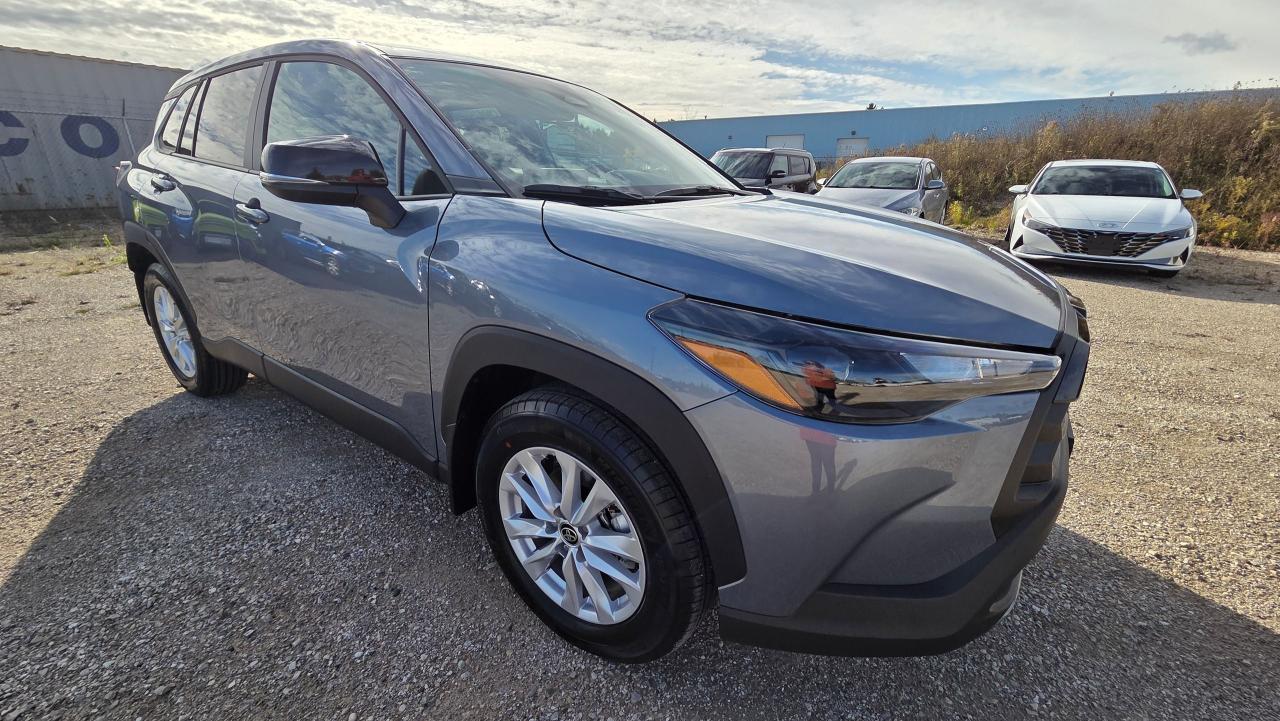 2026 Toyota Corolla Cross LE FWD Photo3