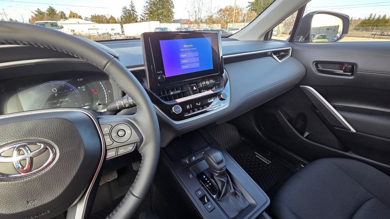 2026 Toyota Corolla Cross LE FWD - Photo #12