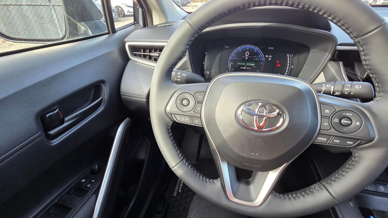 2026 Toyota Corolla Cross LE FWD - Photo #14