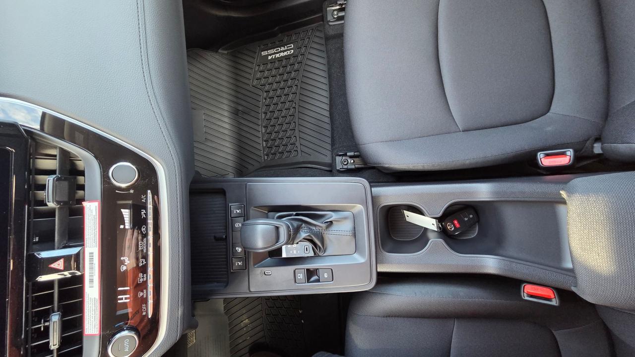 2026 Toyota Corolla Cross LE FWD - Photo #17