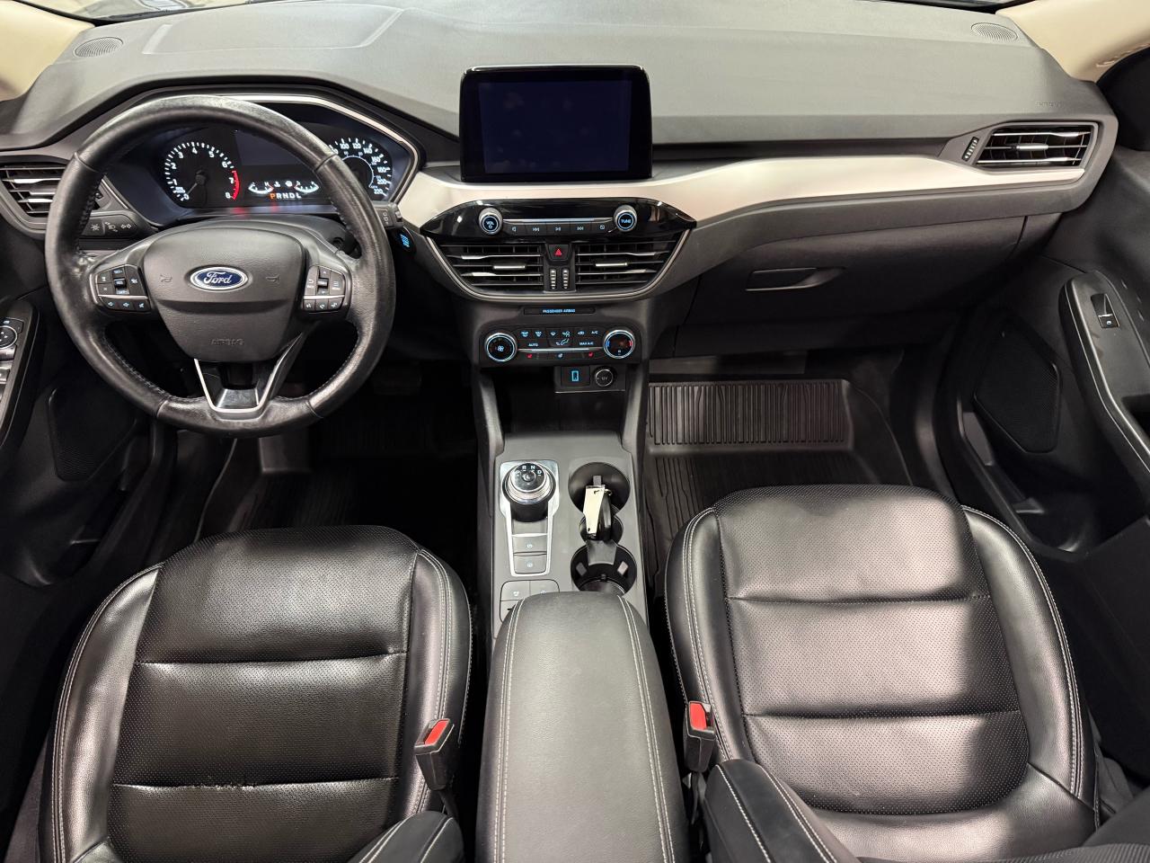 2020 Ford Escape SEL - Photo #12