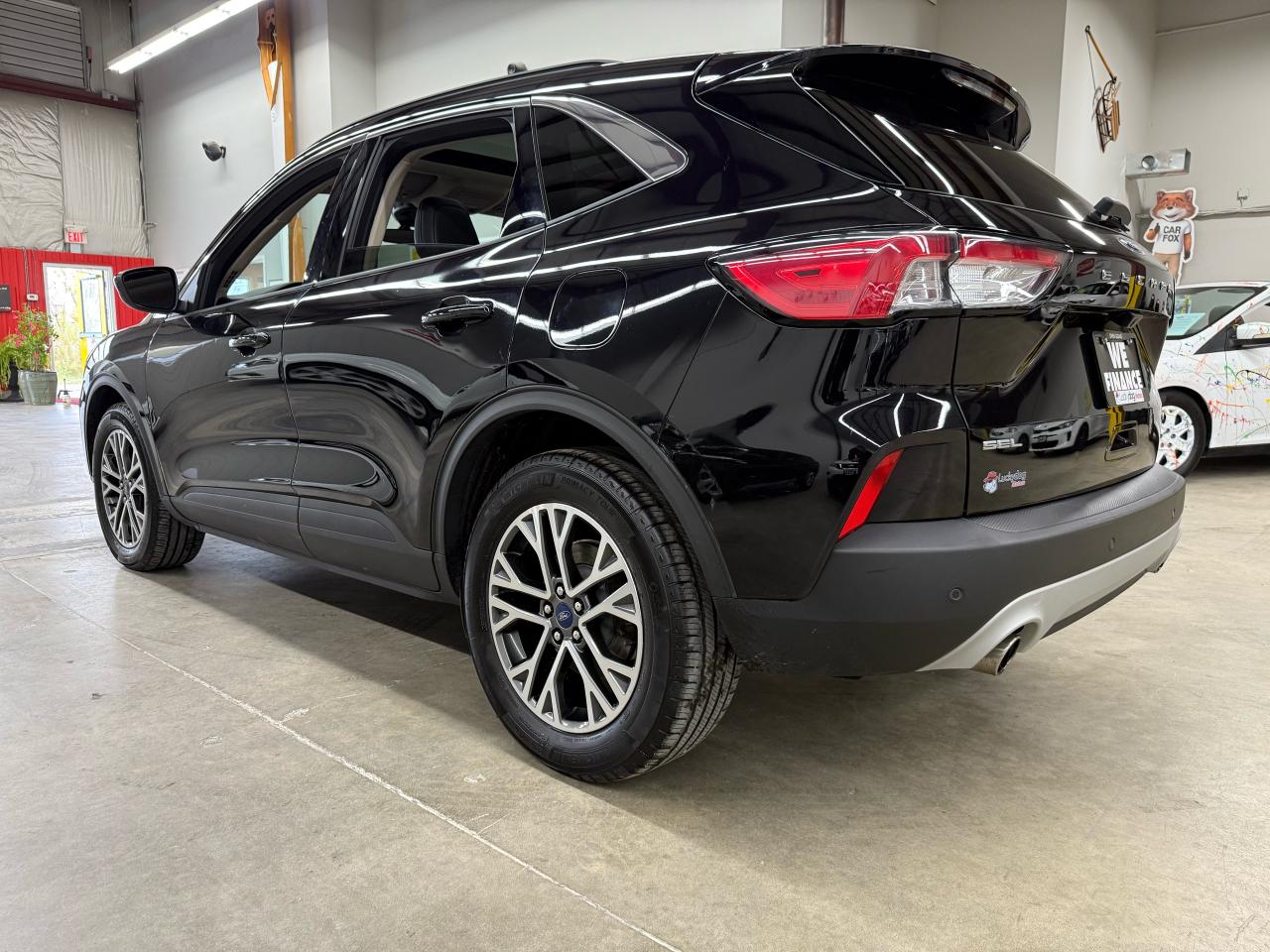 2020 Ford Escape SEL - Photo #4
