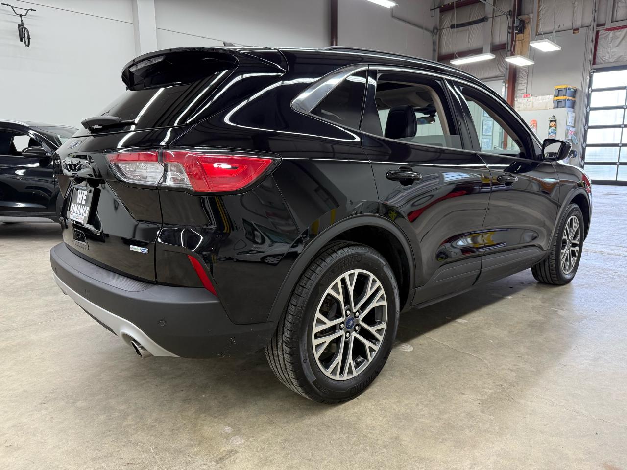 2020 Ford Escape SEL - Photo #6