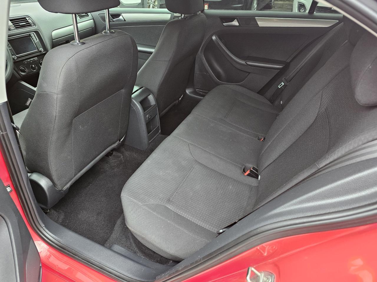 2016 Volkswagen Jetta Trendline - Photo #10