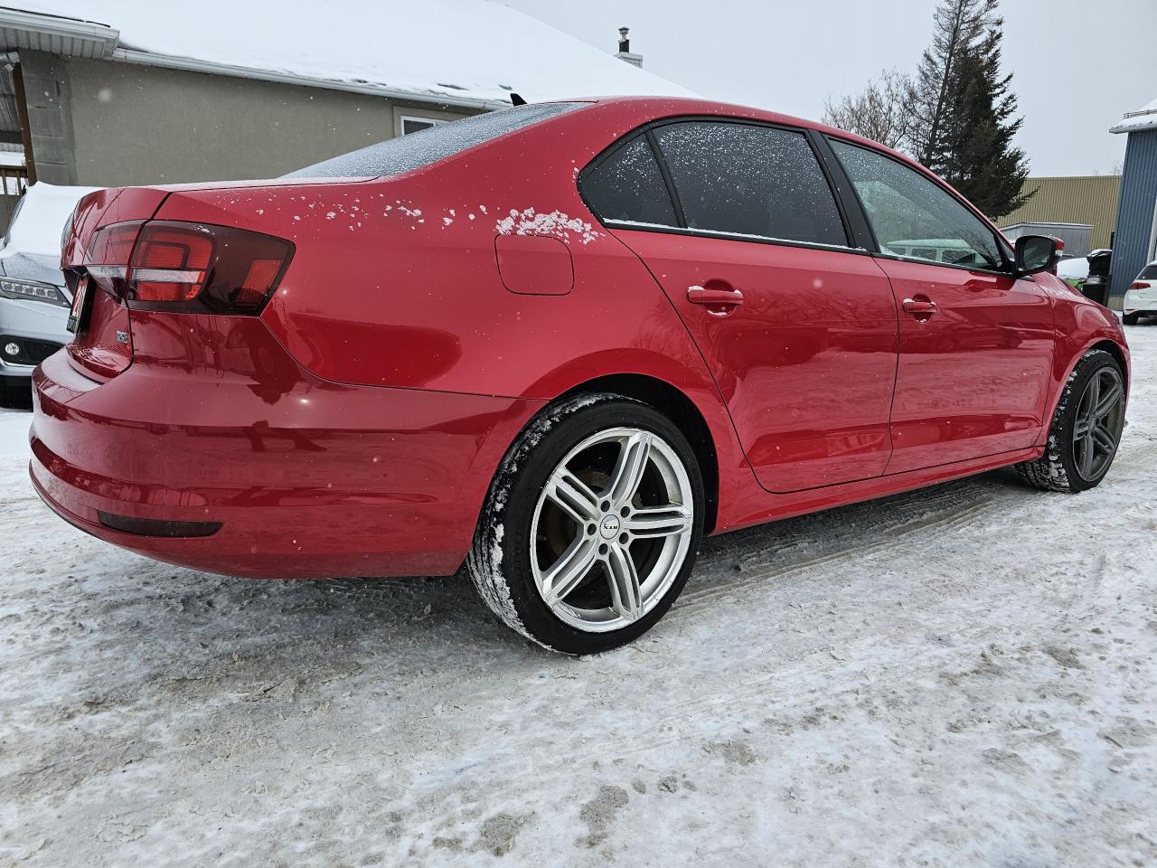 2016 Volkswagen Jetta Trendline, AUTO/BACKUP CAMERA/BEAUTIFUL CAR/CERT Photo