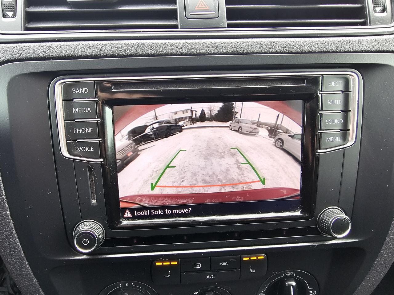 2016 Volkswagen Jetta Trendline, AUTO/BACKUP CAMERA/BEAUTIFUL CAR/CERT Photo