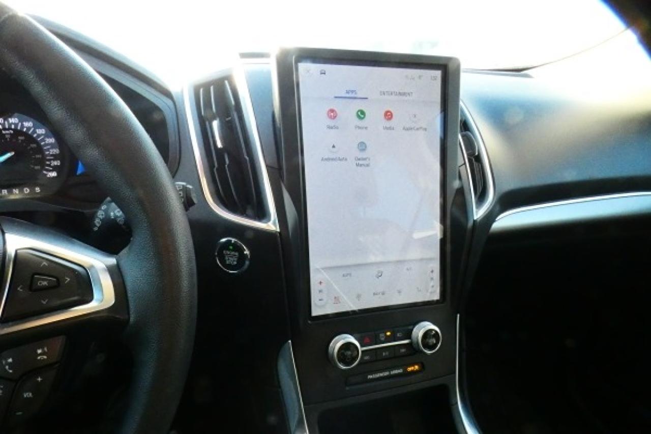 2024 Ford Edge Titanium AWD w/Htd Leather, pano S/R, BUC - Photo #15