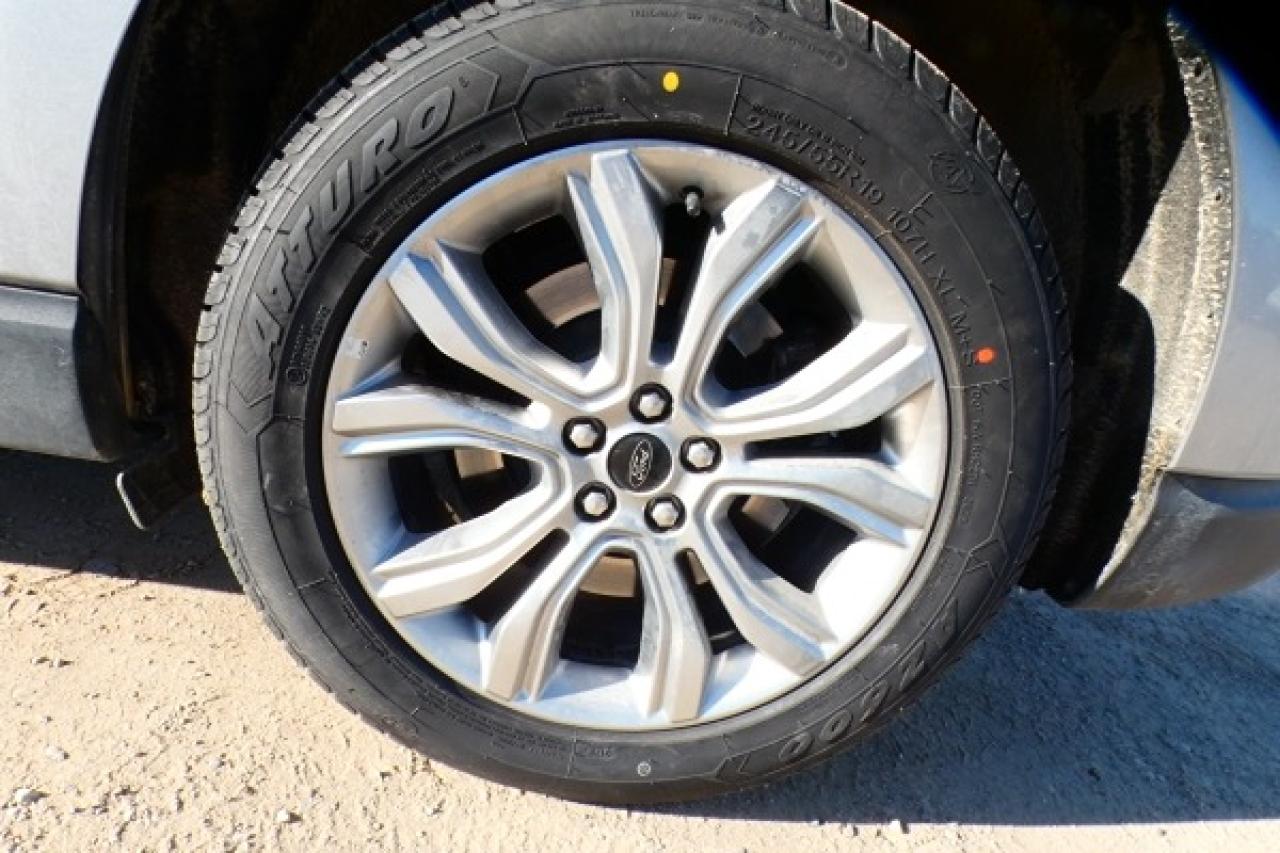 2024 Ford Edge Titanium AWD w/Htd Leather, pano S/R, BUC - Photo #19