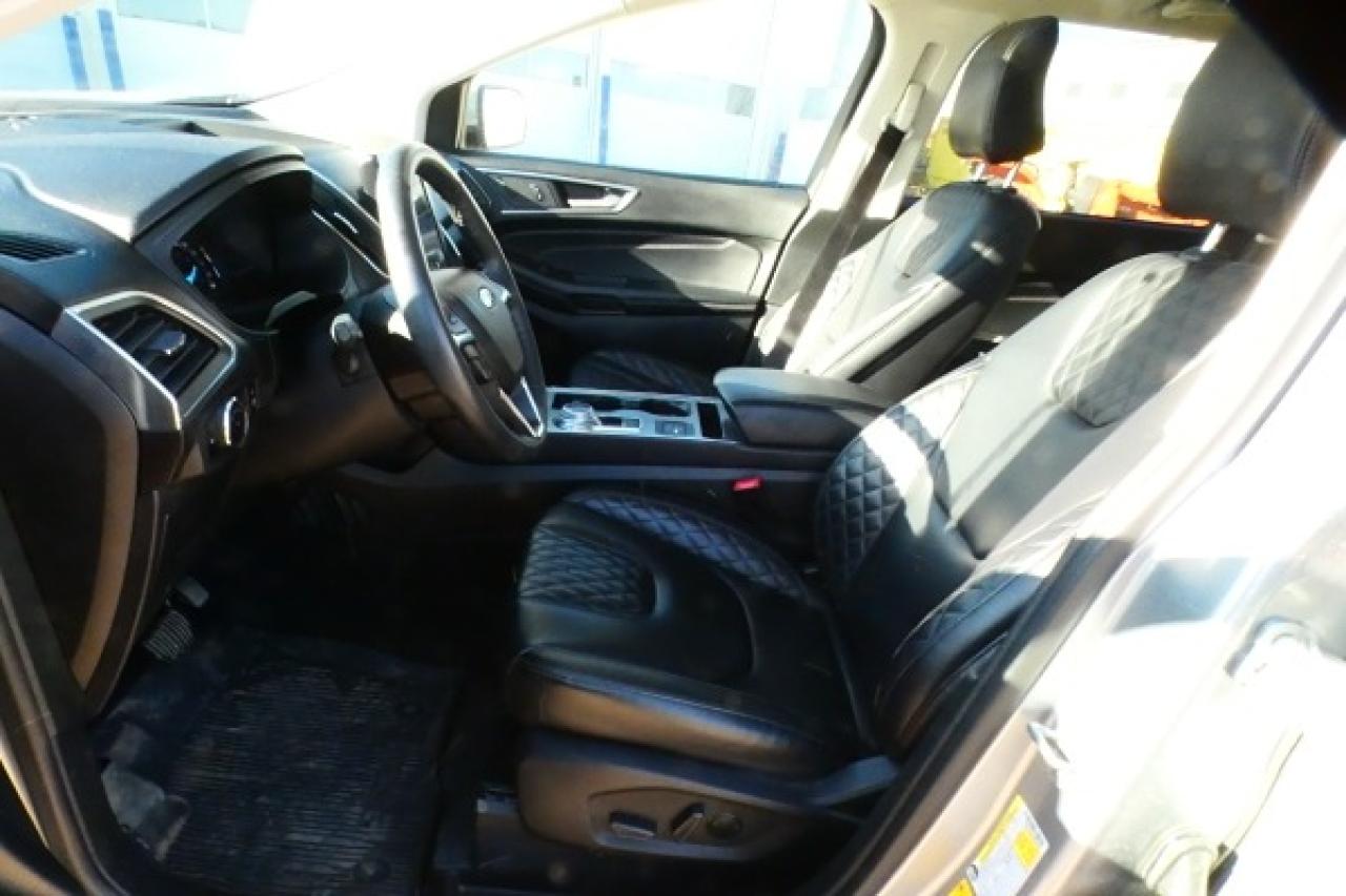 2024 Ford Edge Titanium AWD w/Htd Leather, pano S/R, BUC - Photo #11