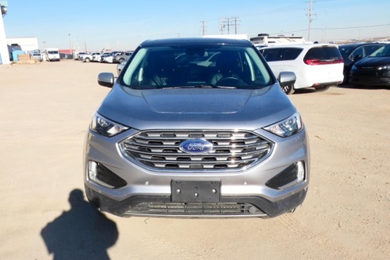 2024 Ford Edge Titanium AWD w/Htd Leather, pano S/R, BUC - Photo #3