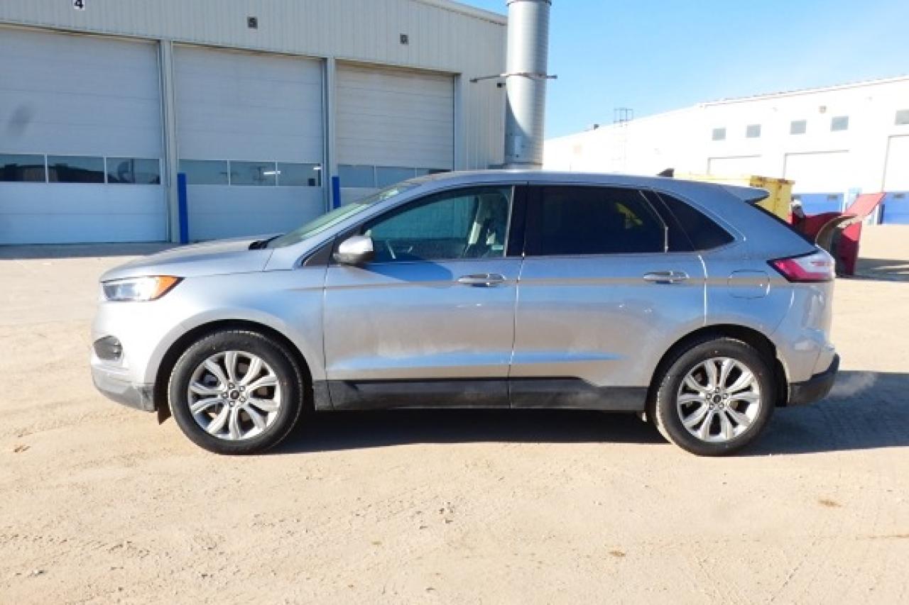 2024 Ford Edge Titanium AWD w/Htd Leather, pano S/R, BUC