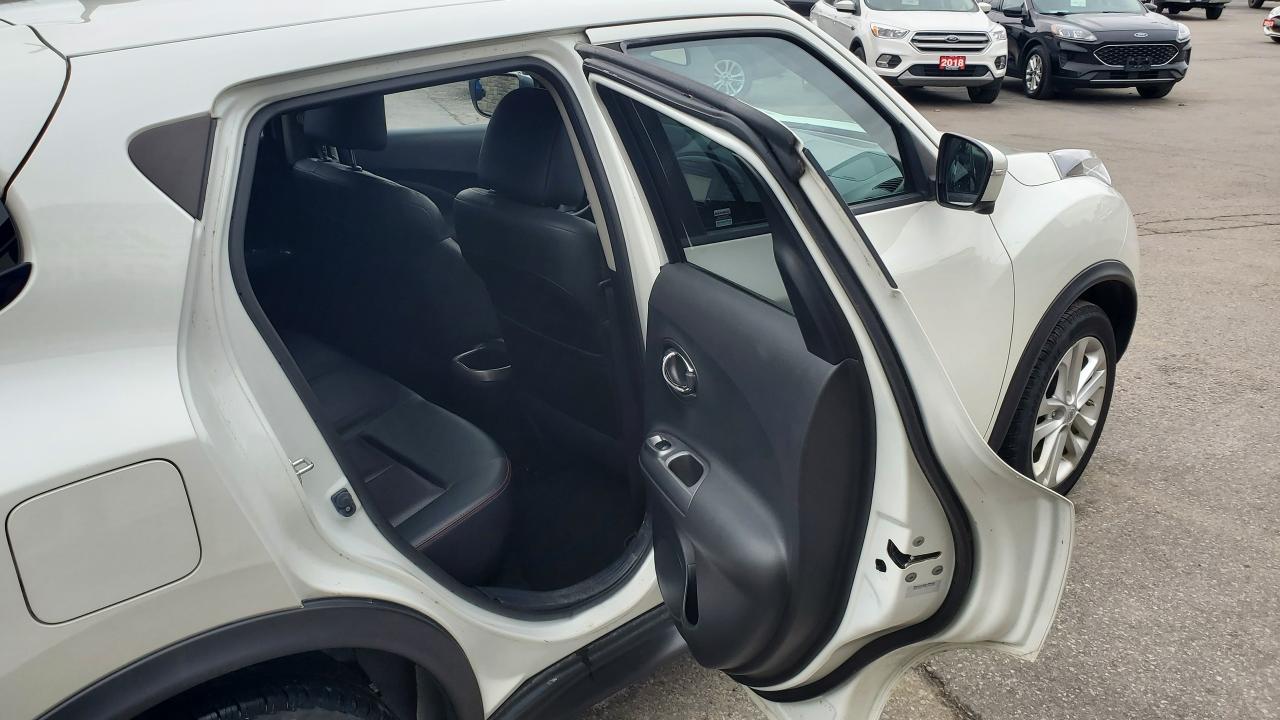 2016 Nissan Juke SL AWD-LEATHER-SUNROOF-NAVIGATION-REAR CAMERA Photo