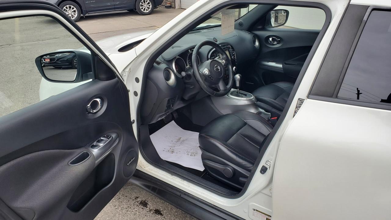 2016 Nissan Juke SL AWD-LEATHER-SUNROOF-NAVIGATION-REAR CAMERA - Photo #9