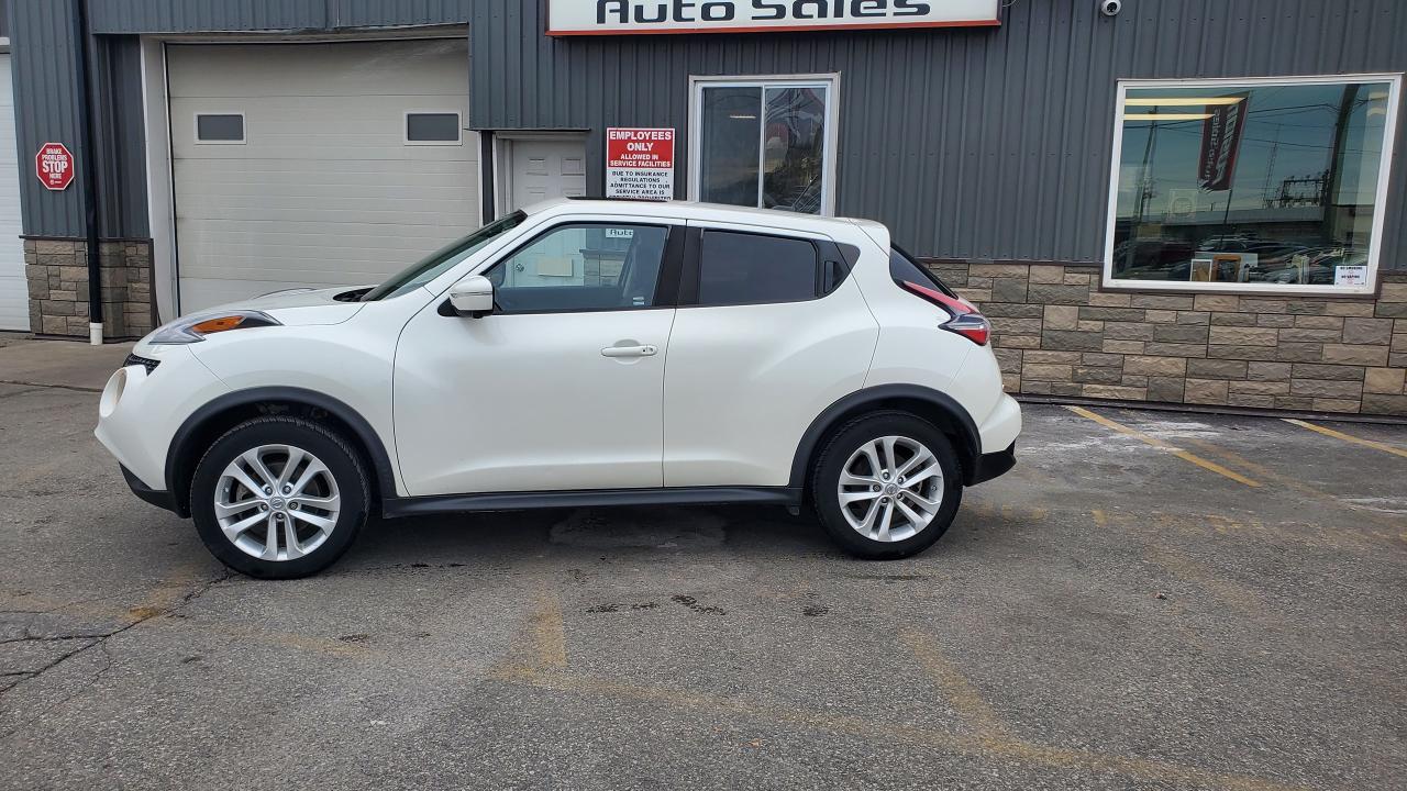 2016 Nissan Juke SL AWD-LEATHER-SUNROOF-NAVIGATION-REAR CAMERA Photo